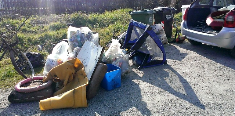 Una parte dei rifiuti raccolti durante l'iniziativa